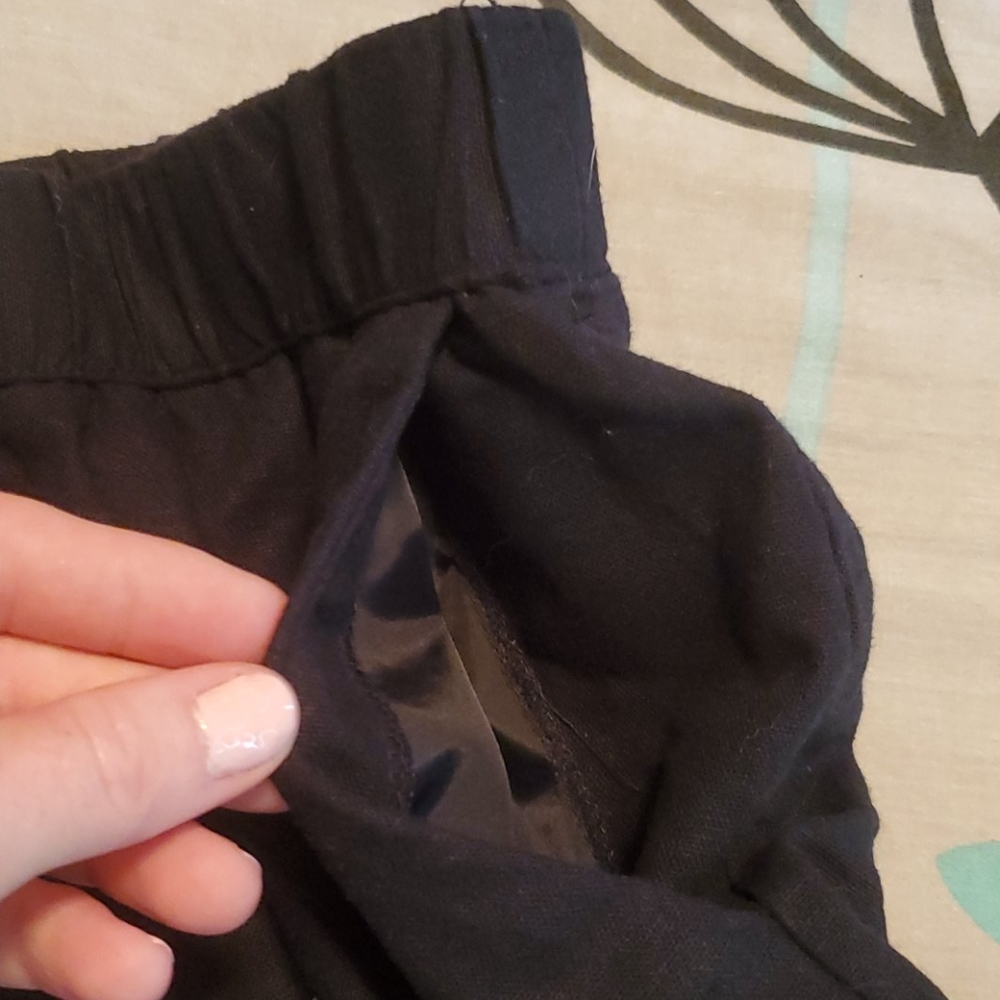 Shorts - Picture 7 of 7
